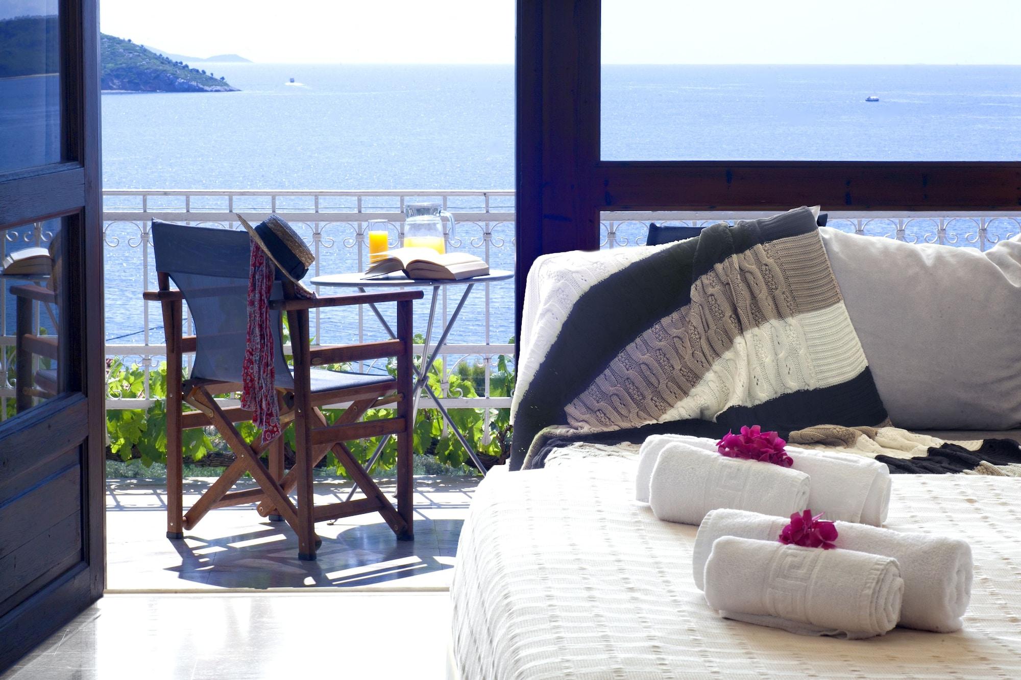 Irida Aegean View, Philian And