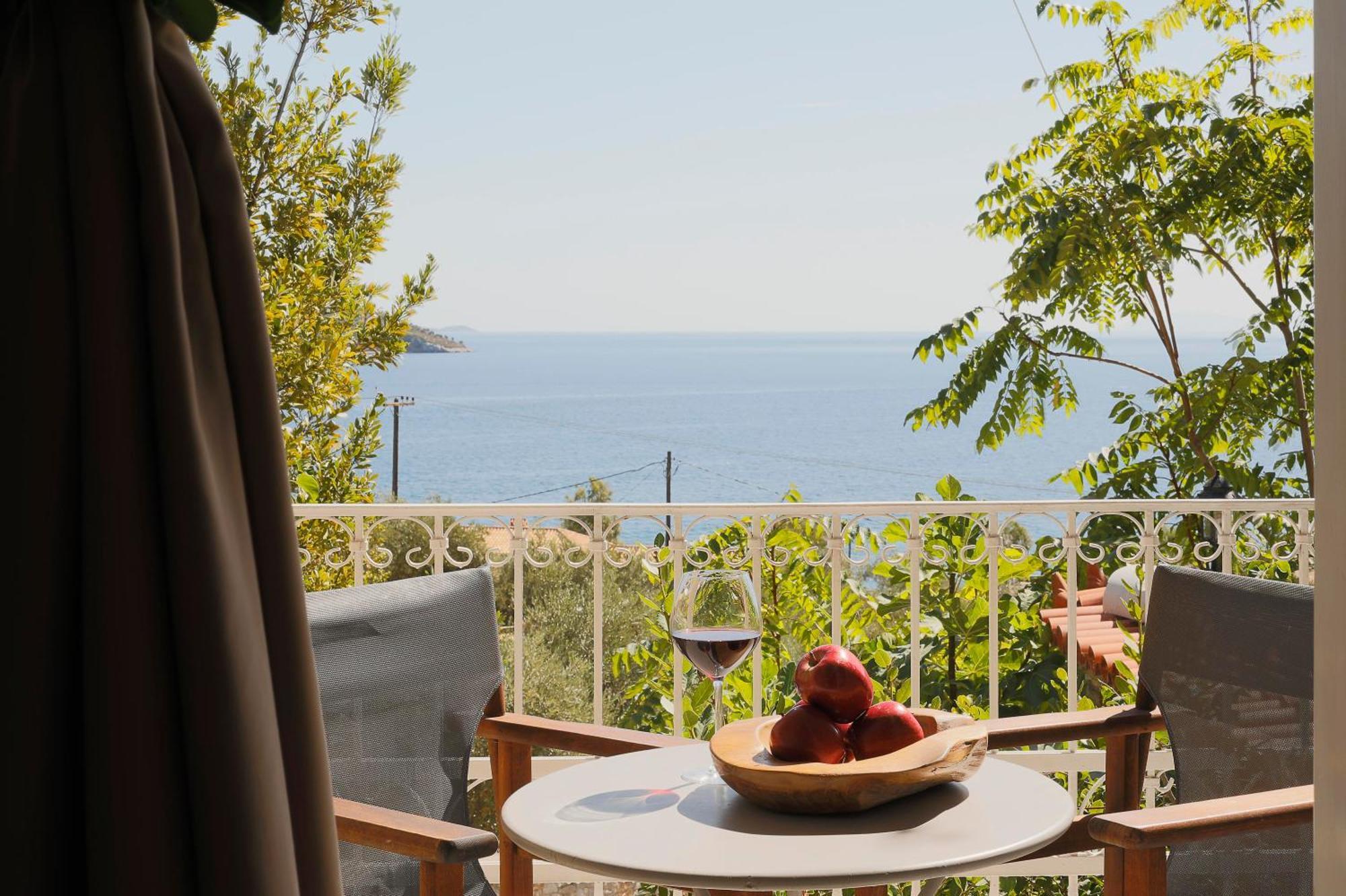 Irida Aegean View, Philian And * Megali Ammos (Skiathos)