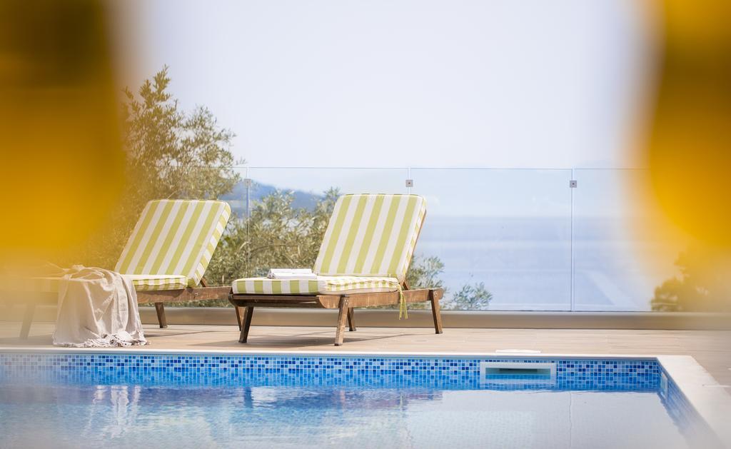 Irida Aegean View, Philian And *