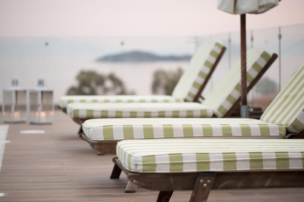 Irida Aegean View, Philian And Daire